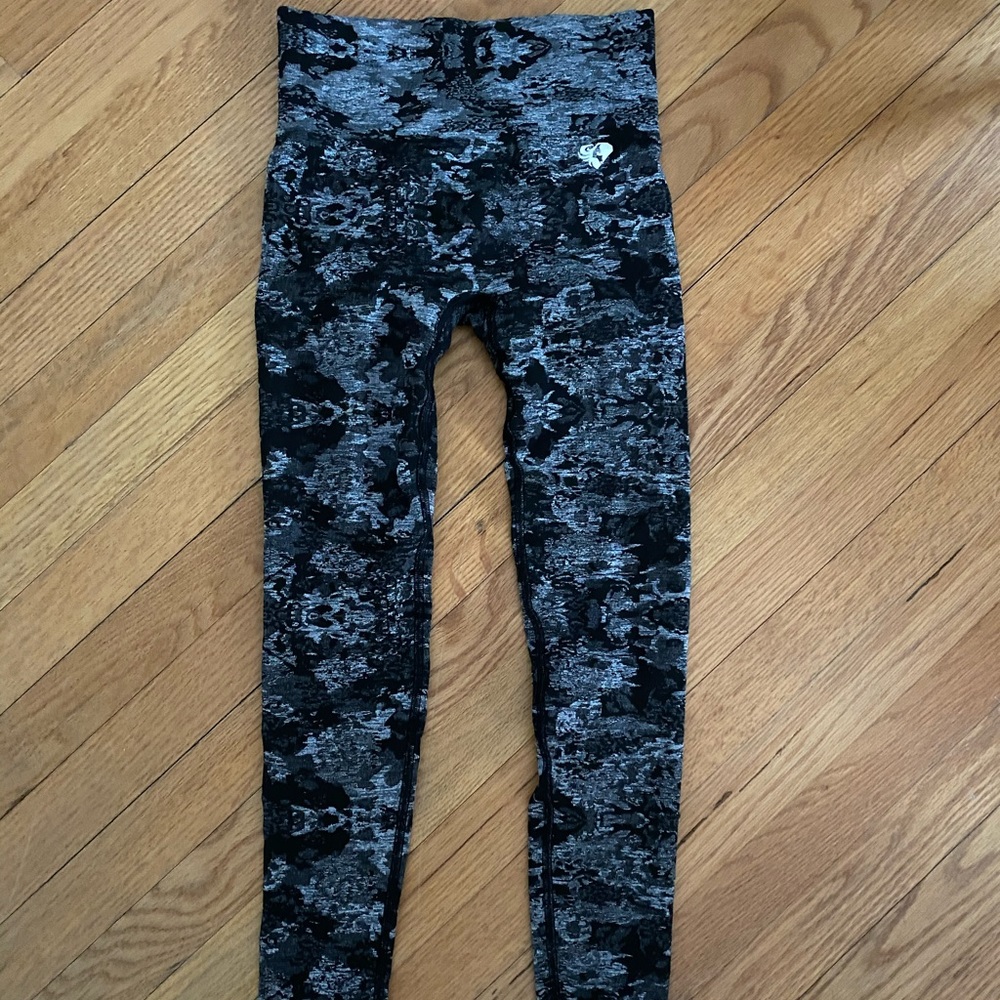 Women’s Best camo seamless leggings